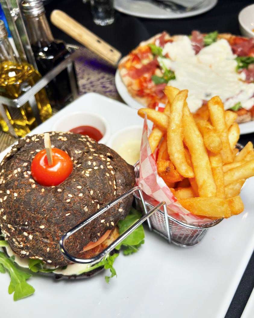 Adriatic hamburger with fries