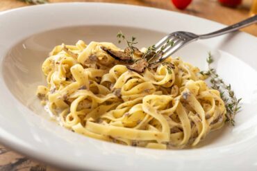 creamy pasta fettuccine with Italian Truffle - Tartufi